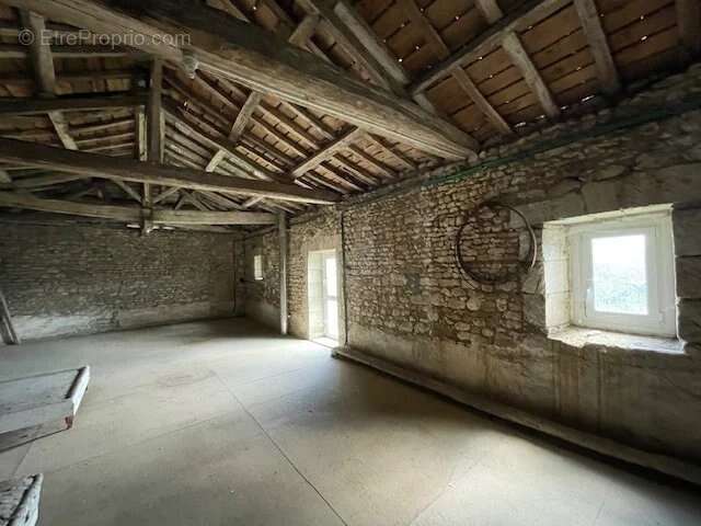Maison à BRION-PRES-THOUET