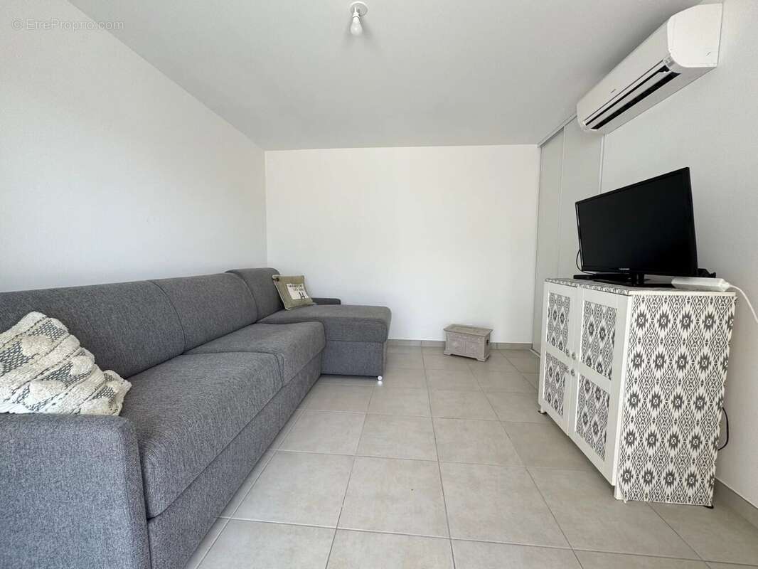 Appartement à LA LONDE-LES-MAURES