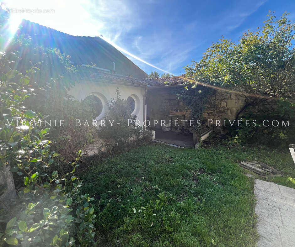 Maison à TONNAY-CHARENTE