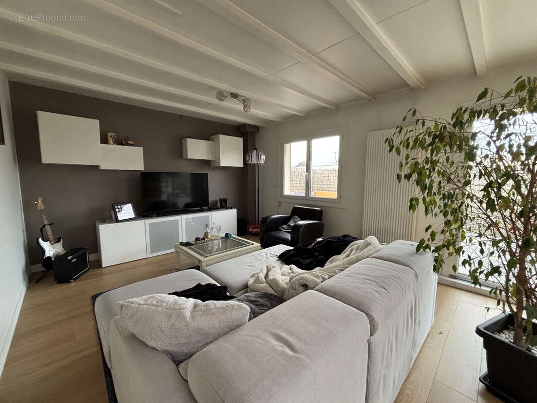 Appartement à ACHICOURT