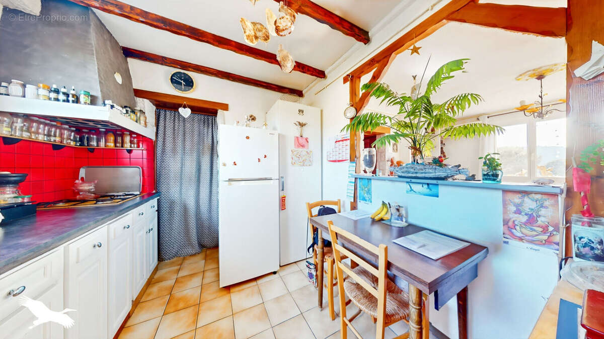 Appartement à MARSEILLE-9E