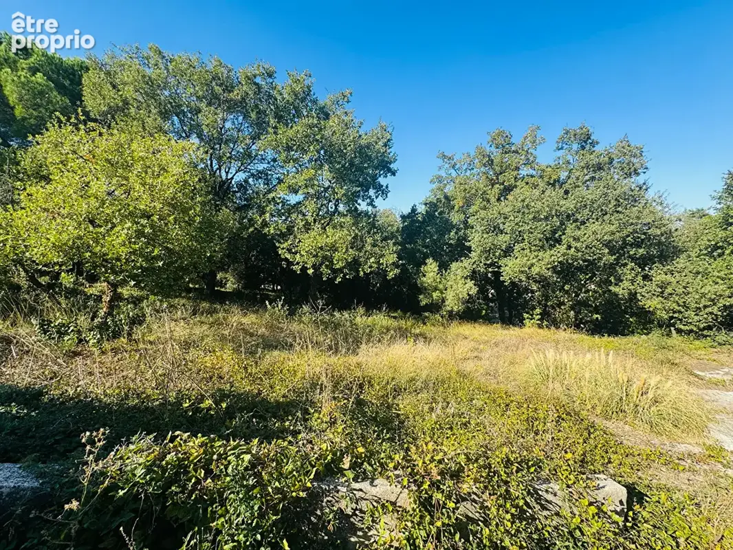 Terrain à VAUVERT