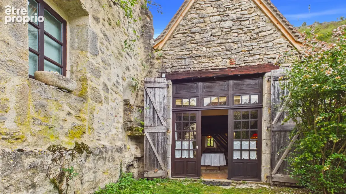 Maison de charme en pierre avec piscine et accès direct au Célé - photo 14