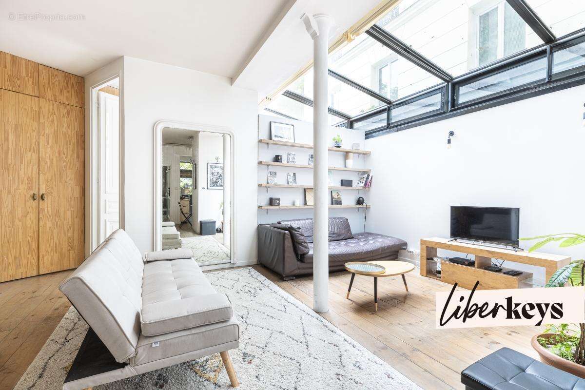 Magnifique loft sur cour arborée, secteur recherché Paris 11 - photo 2