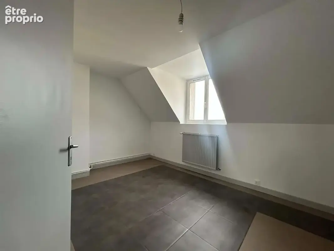 Nouveauté en exclusivité - Maison T5 avec garage et jardinet - photo 9