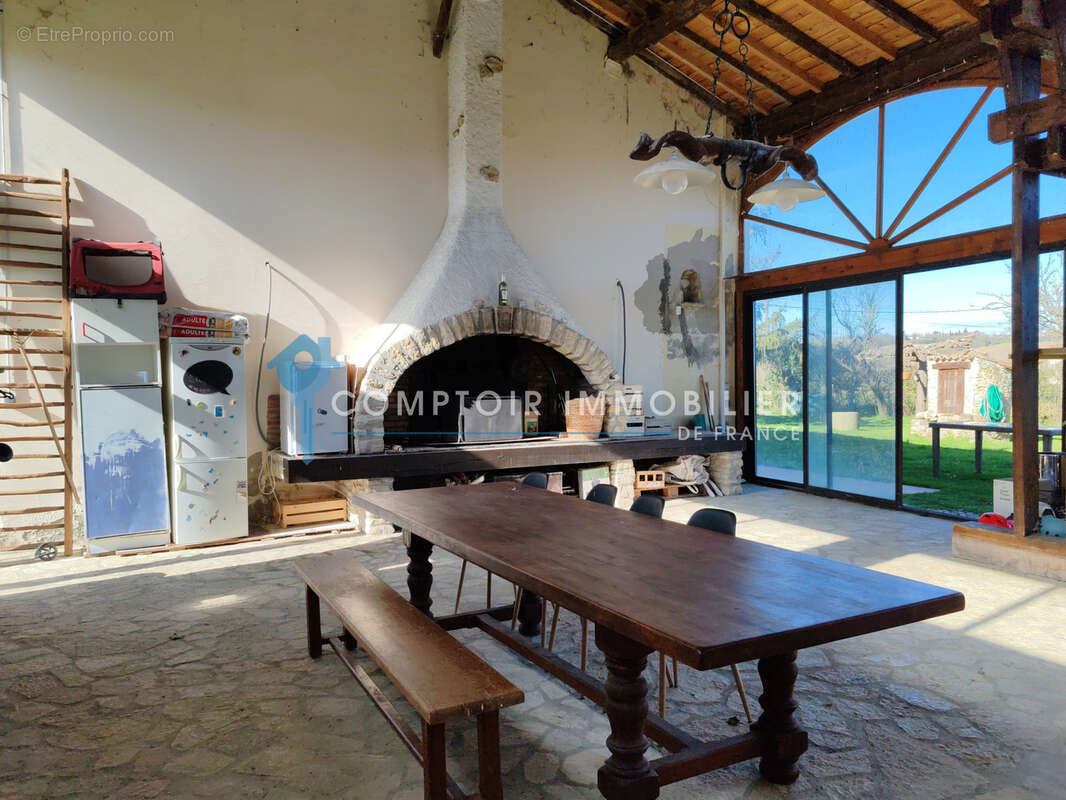 Propriété de caractère rénovée   Élégance, volumes et art de vivre en Lauragais - photo 8