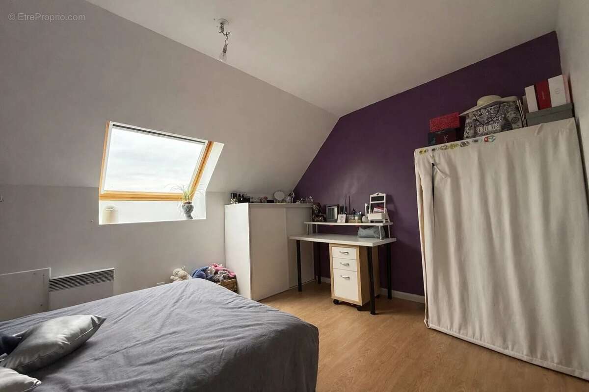 Maison à OLLAINVILLE