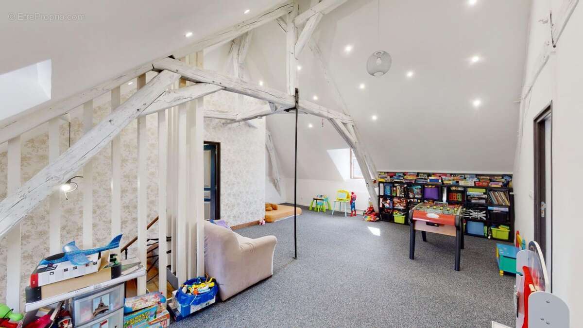 Maison à SAINT-SATUR