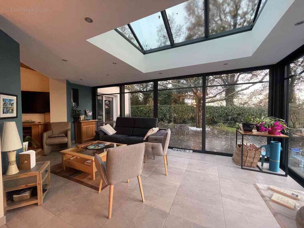 Maison à BEAUREPAIRE