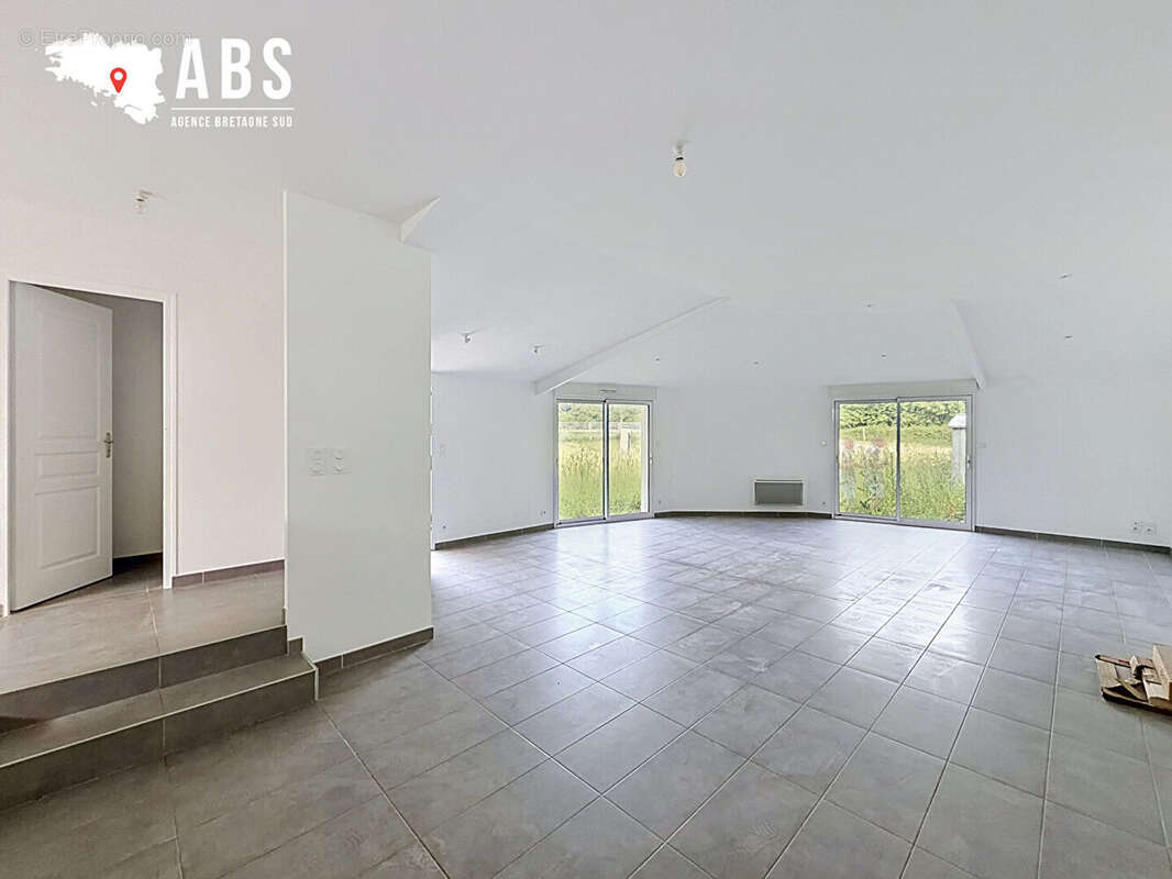 Maison 113 m² à Nivillac  - photo 3