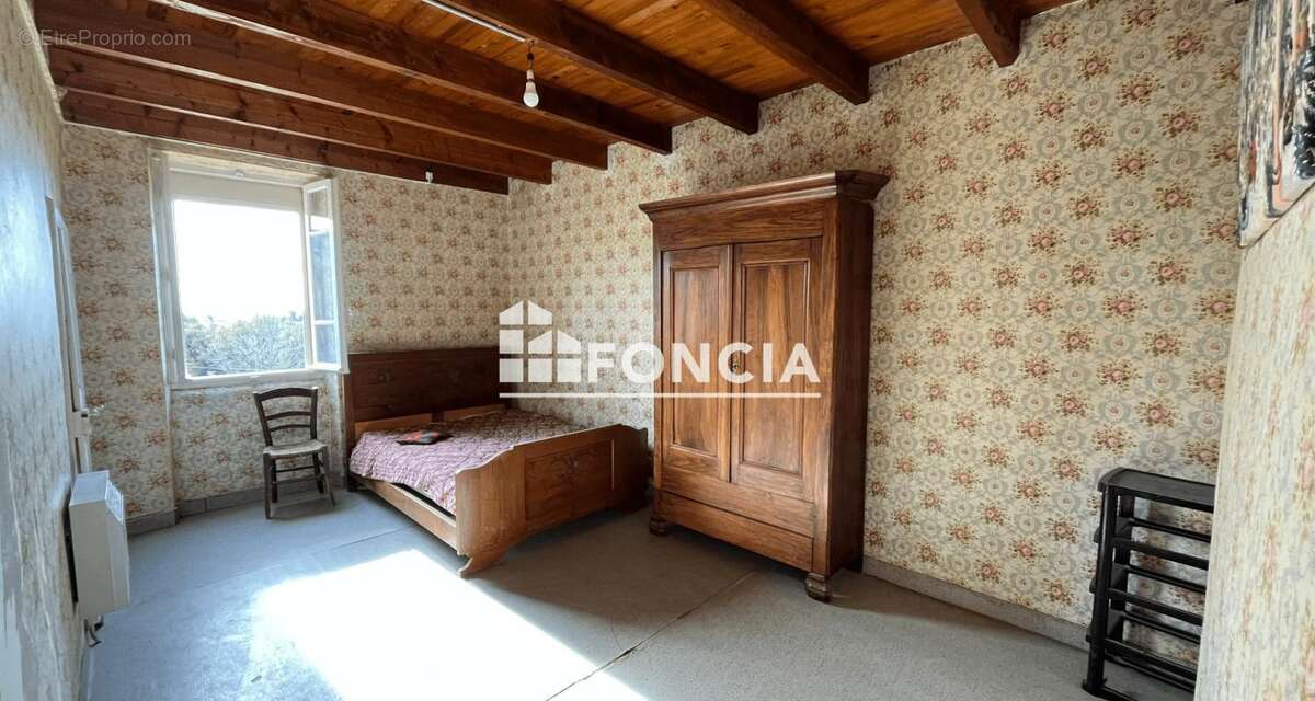 Maison à LAPARROUQUIAL