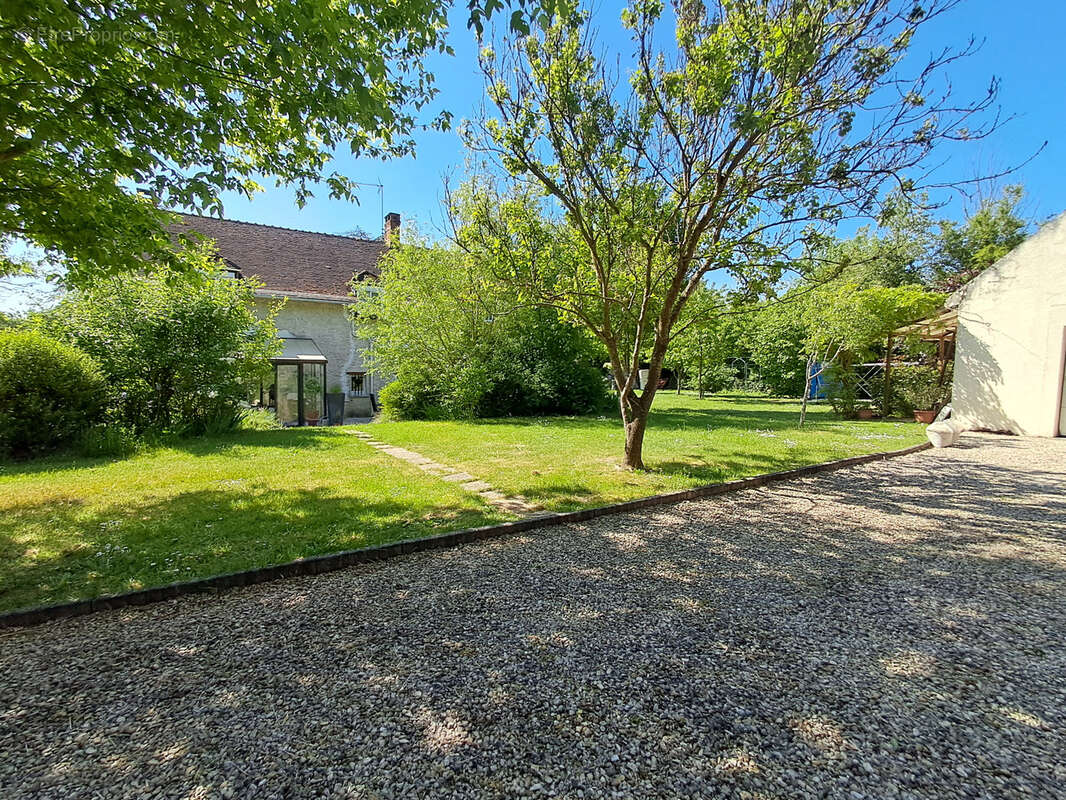 Maison à BEAULIEU-SUR-LOIRE