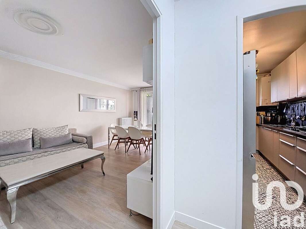 Photo 4 - Appartement à SURESNES
