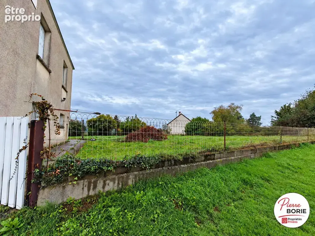 Exclusivité : CORLAY (Montipouret - 36), Grande bâtisse à rénover, jardin et garage - photo 3