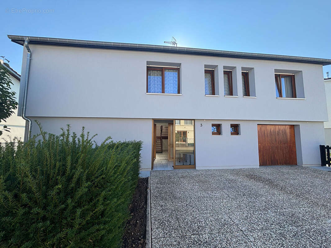 Maison à MOULINS-LES-METZ