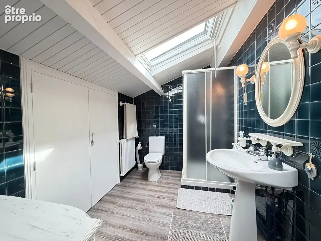 Magnifique propriété de caractère avec seconde maison, grange en pierre et vastes jardins à proximité de Nanteuil-en-Vallée - photo 15