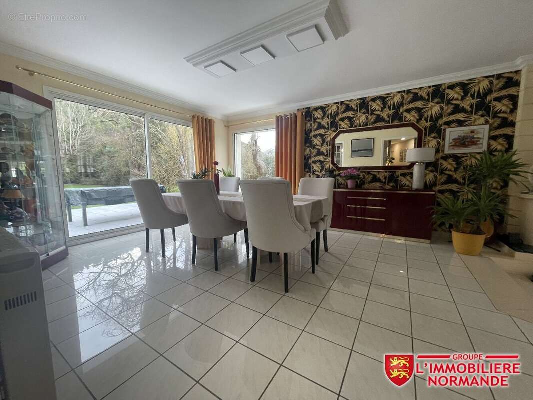 Maison à HEUDREVILLE-SUR-EURE