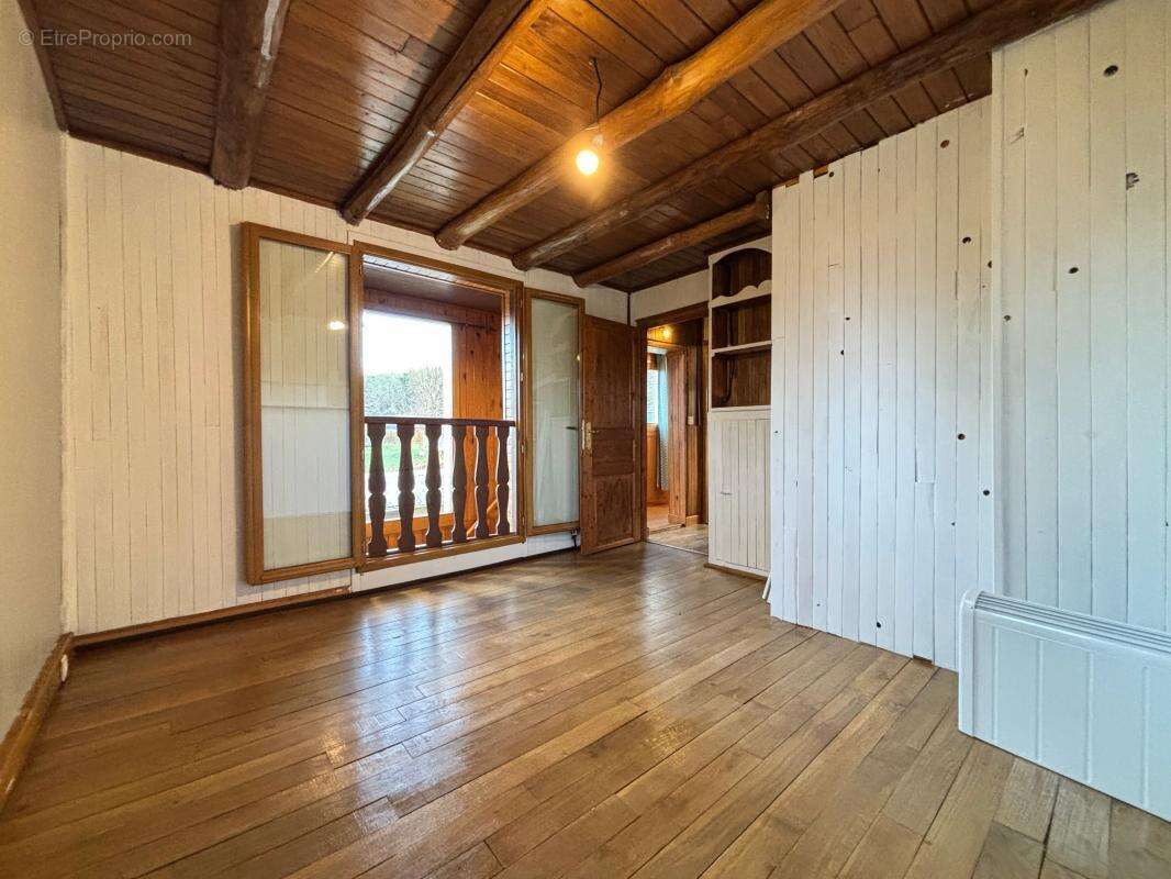 Maison à SAINT-JEAN-D&#039;AVELANNE