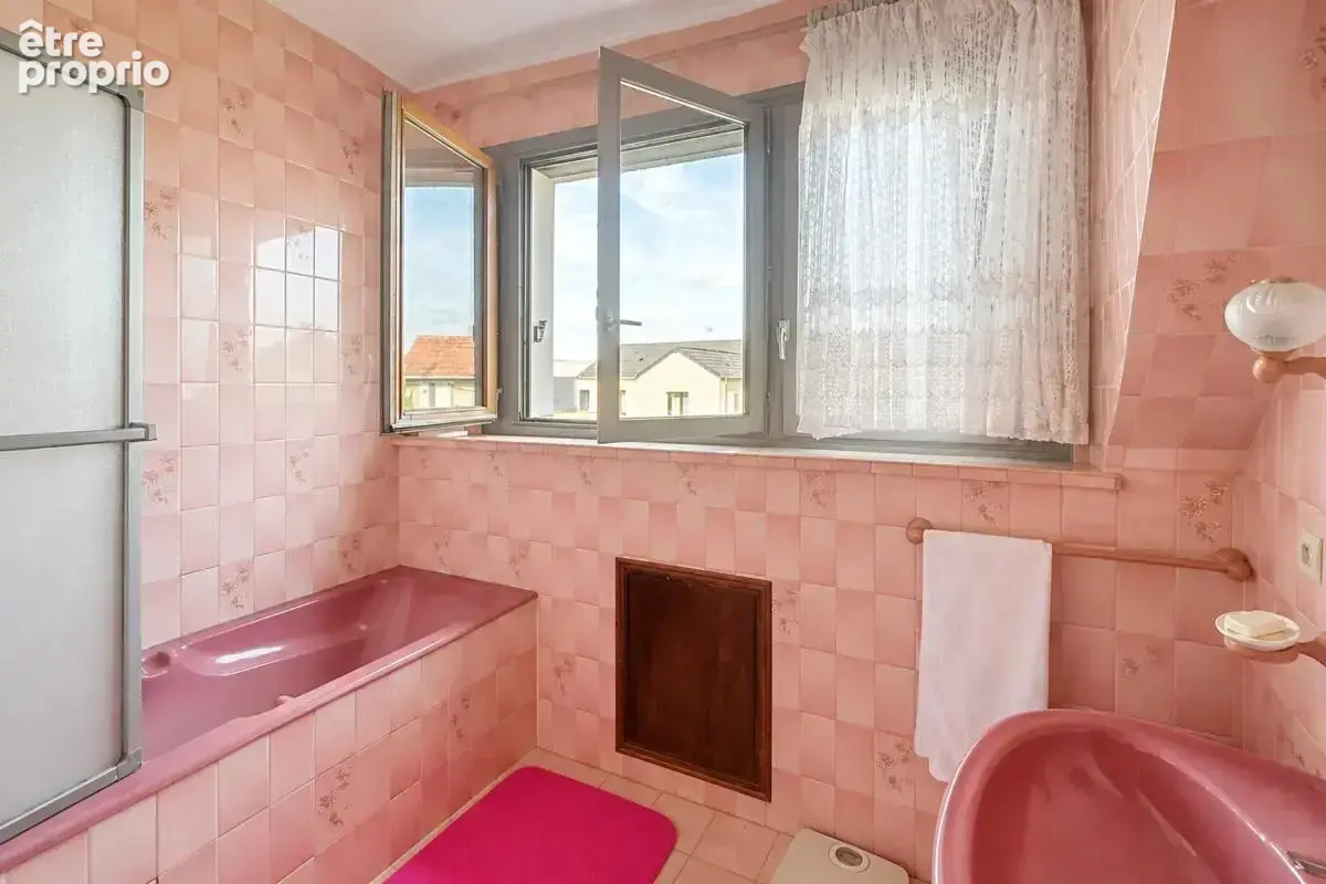 Maison de 7 pièces de 132 m² à Montigny-lès-Cormeilles - photo 10