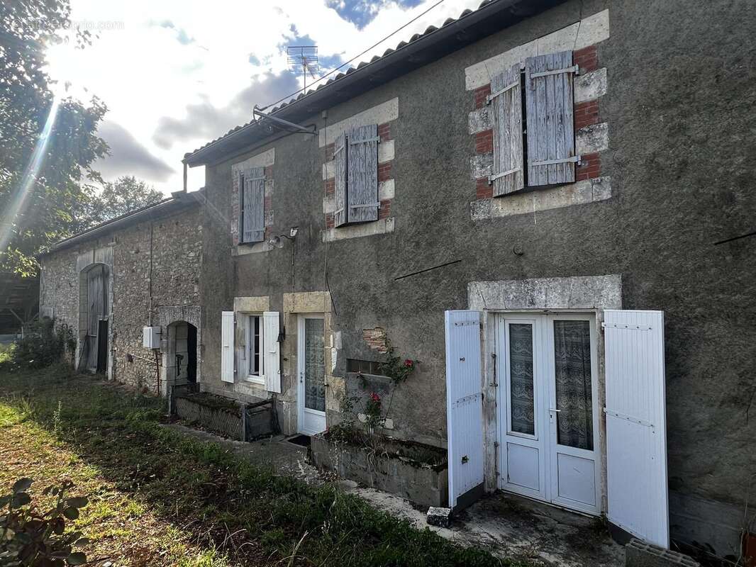 Maison à ROUMAZIERES-LOUBERT
