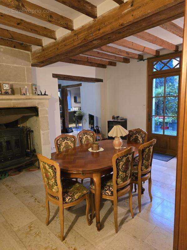 Maison à MONTREUIL-BELLAY