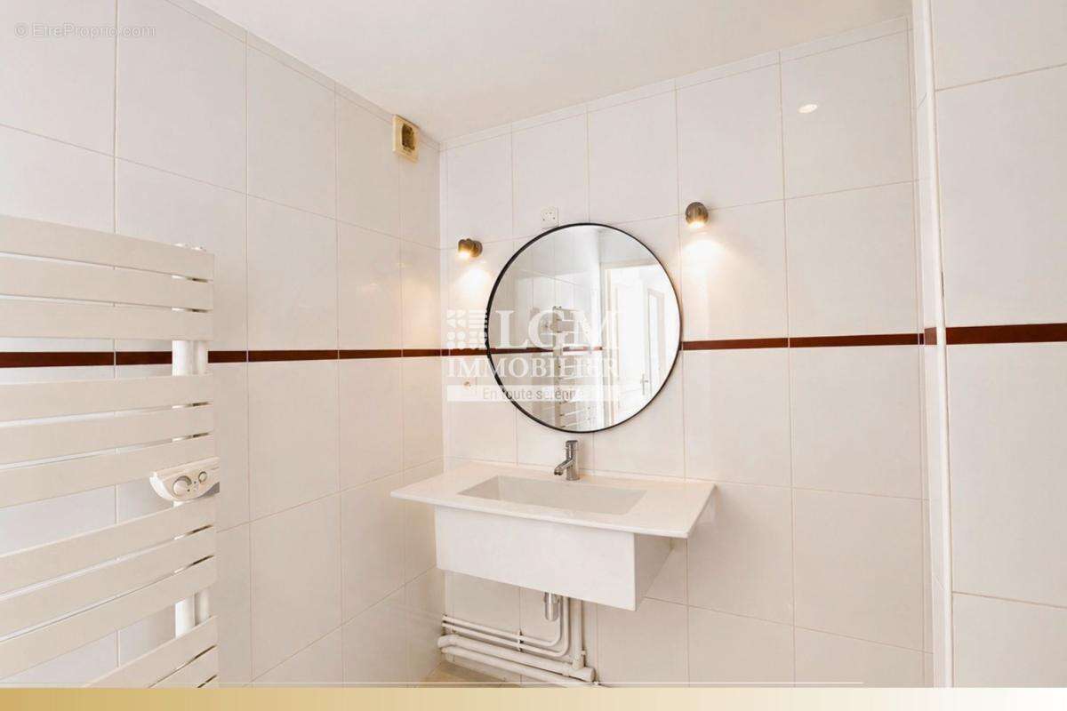 T4 traversant de 84 m² – Garage fermé – DPE B – Aucun travaux à prévoir - photo 18