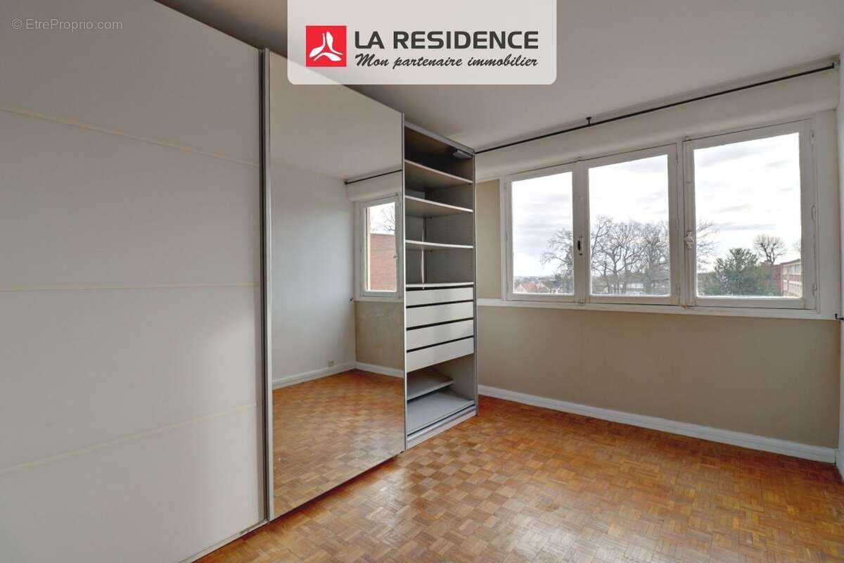 Appartement à VERNEUIL-SUR-SEINE