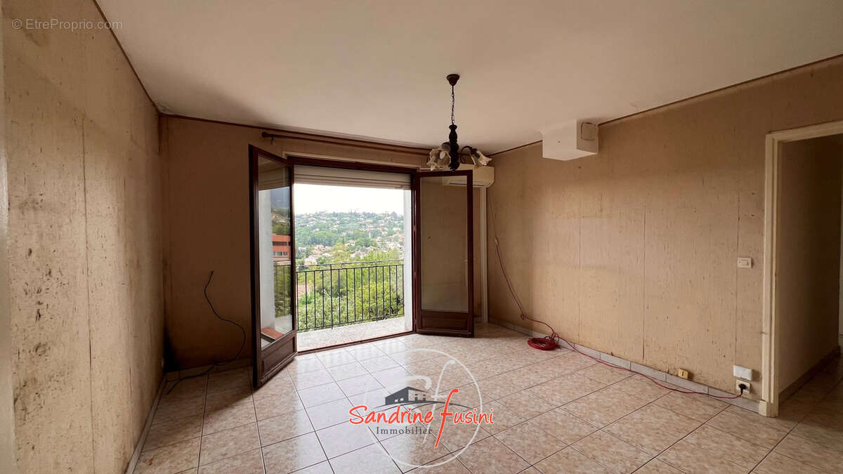 Maison à SAINT-JEANNET