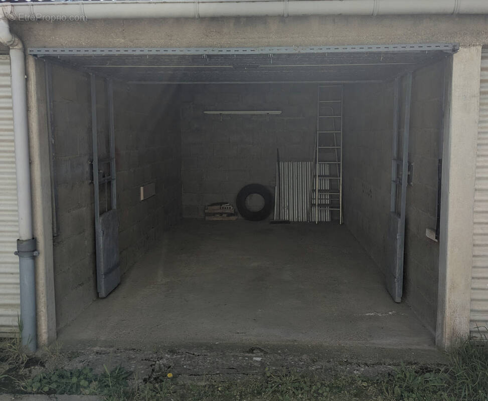 Parking à LE MANS