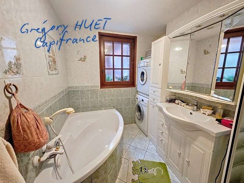 Maison à OUILLY-DU-HOULEY