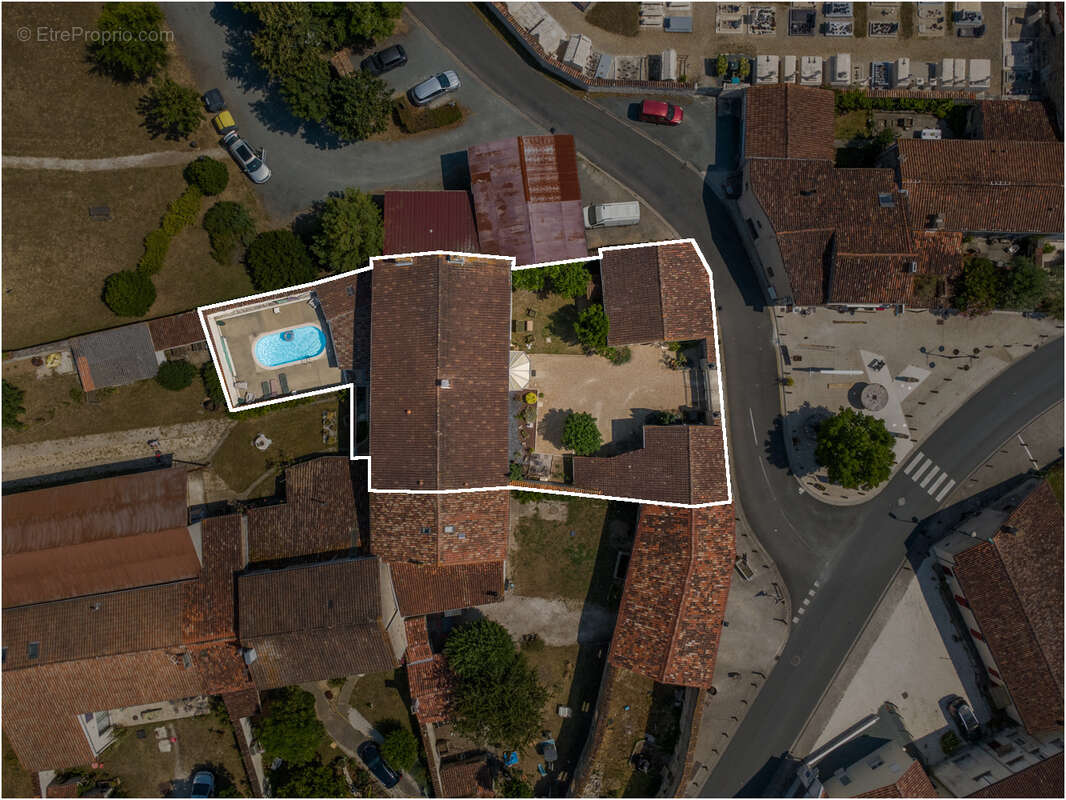 Maison de caractère, 264 m2, 4 chambres, bureau, piscine, dépendances - photo 18