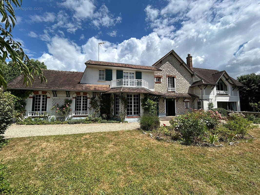 Maison à MONTIGNY-SUR-LOING