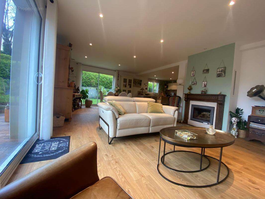 En exclusivité, Saint Renan : Belle Maison contemporaine de qualité au calme - photo 4