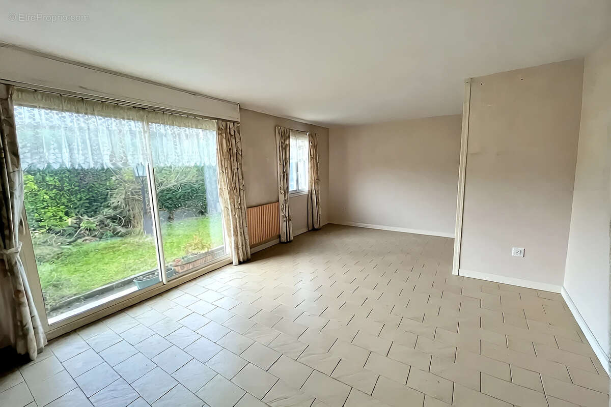 Maison à NANTEUIL-LES-MEAUX