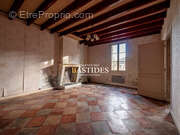 Maison à SAINT-LAURENT-DES-COMBES