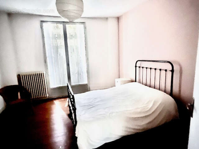 Maison à MONTREUIL-BELLAY