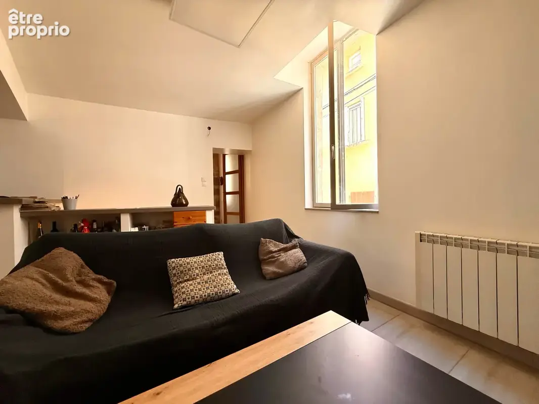EXCLUSIVITÉ Maison de ville rénovée de 80 m2, 3ch, proche de la cathédrale. - photo 10
