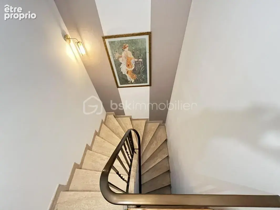 Maison familiale 108 m² – 3 chambres + bureau – Jardin – 2 garages - photo 7