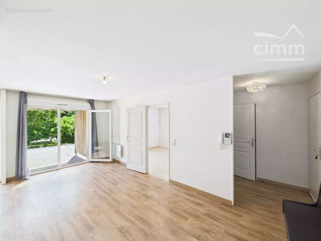 Très beau T2 + terrasse et jardin de 90 m² - photo 4