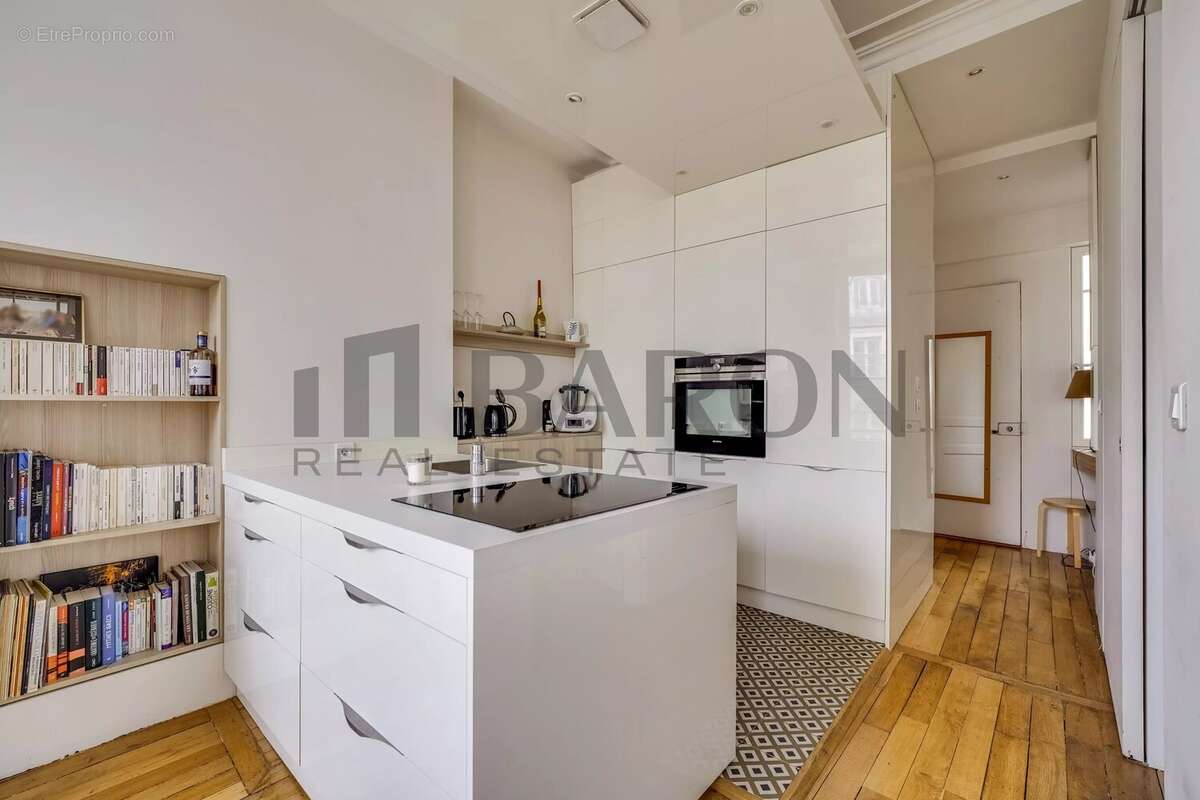 Appartement à PARIS-2E