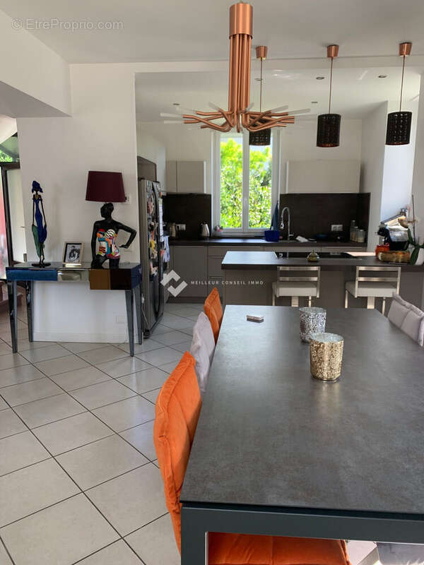 Maison 238 m² à Saint-Jean-De-Maurienne  - photo 7