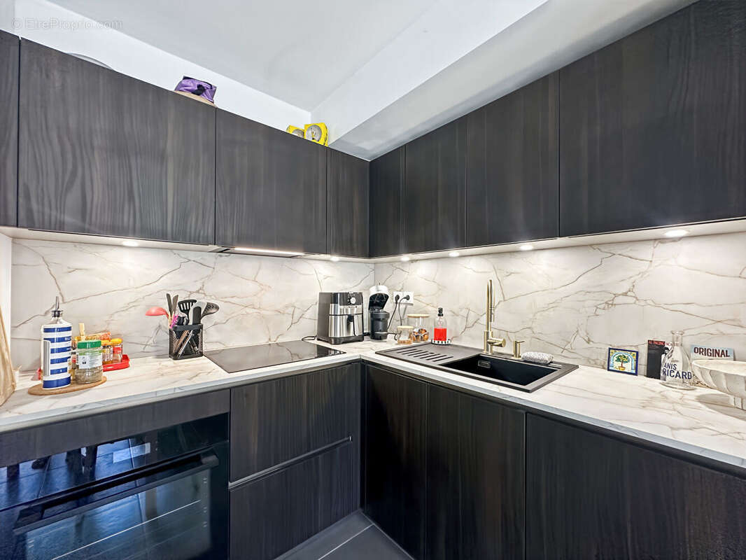 Appartement à ENSUES-LA-REDONNE
