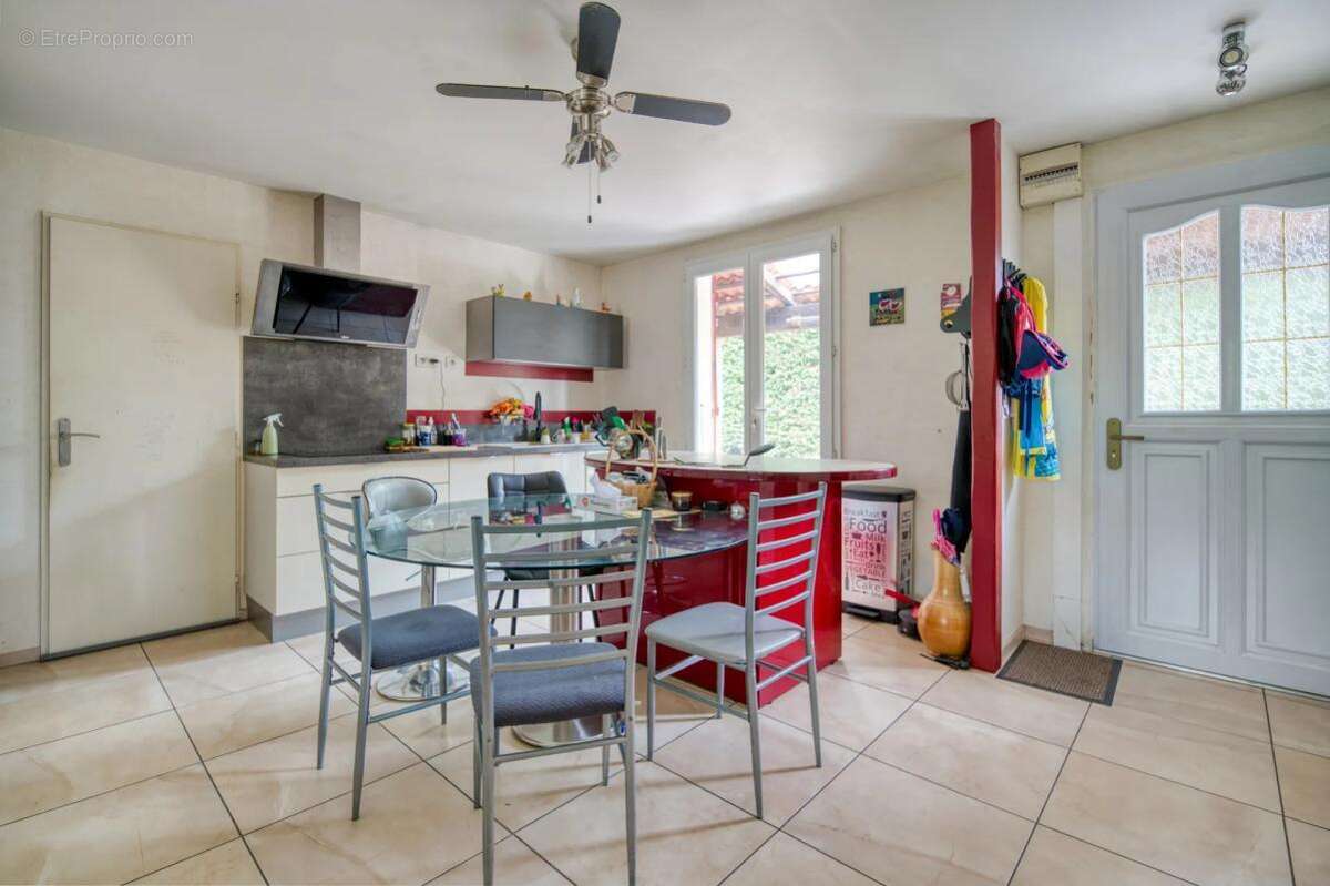 Maison de 5 pièces de 101 m² à Seysses - photo 6