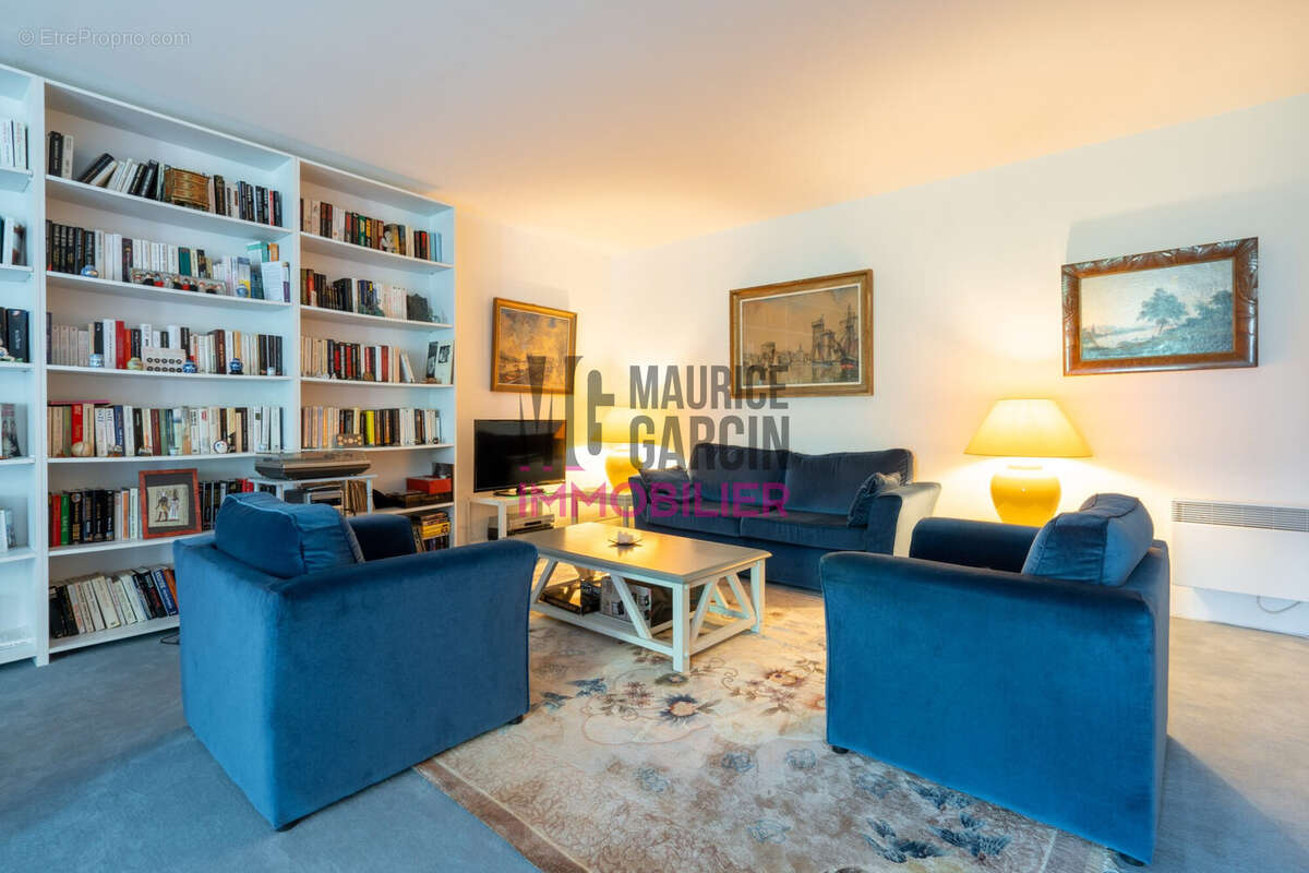 Maison à SAINT-SATURNIN-LES-AVIGNON