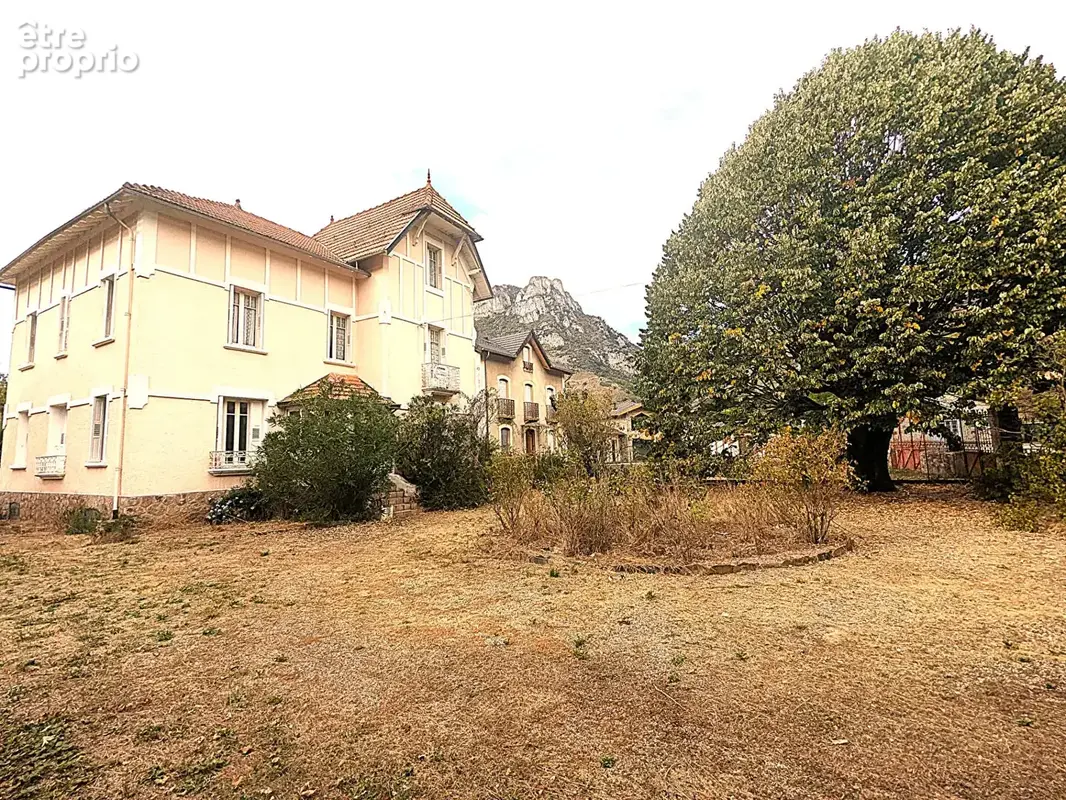 Maison à LES CABANNES