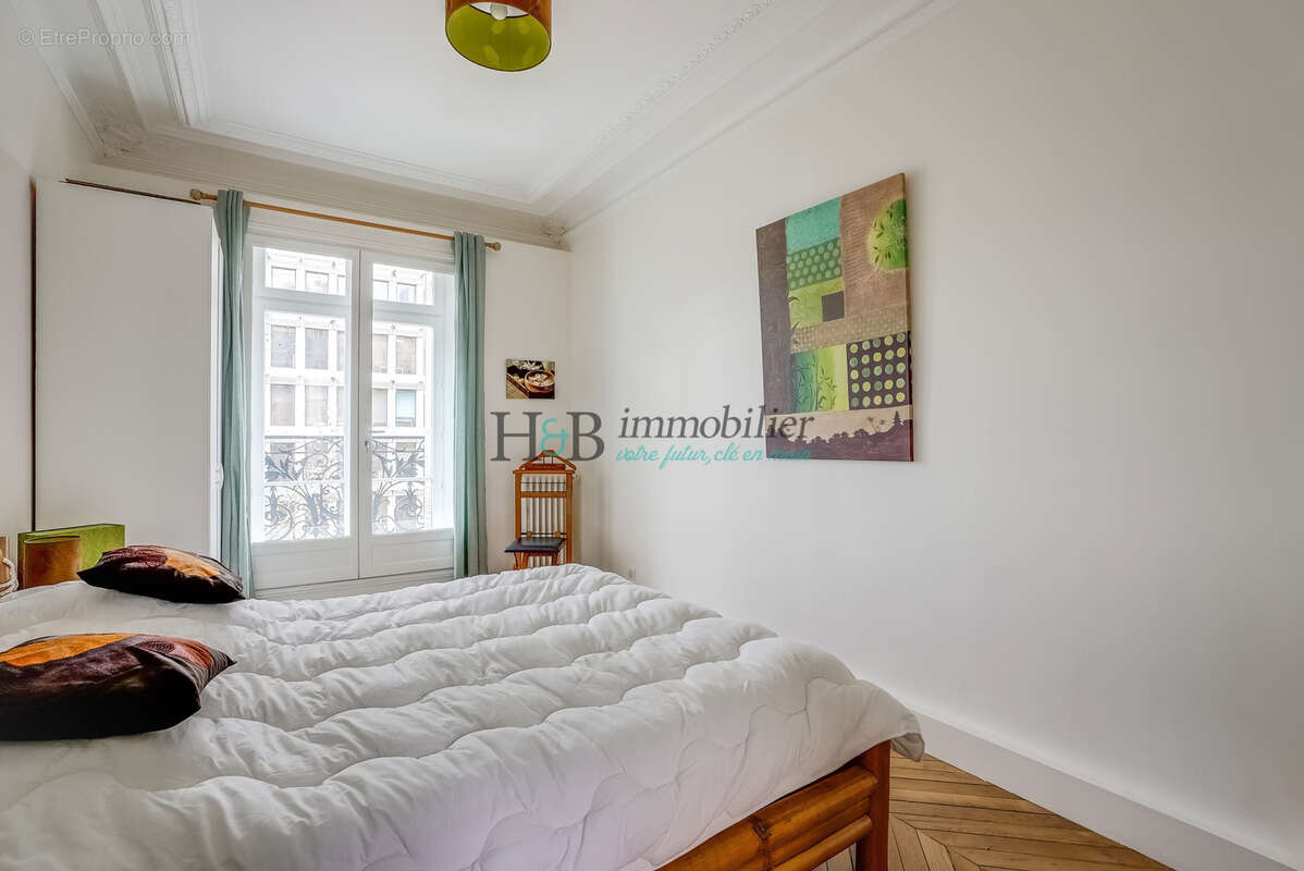 Appartement à PARIS-12E