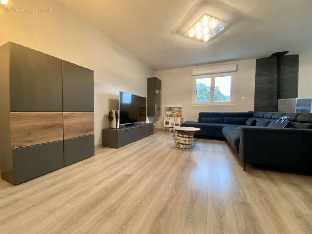 Maison à WALTENHEIM-SUR-ZORN