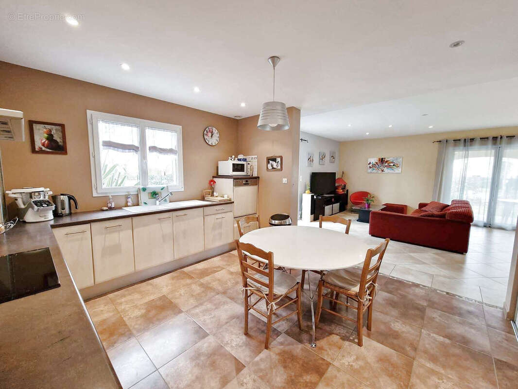 Maison à FONTENILLES