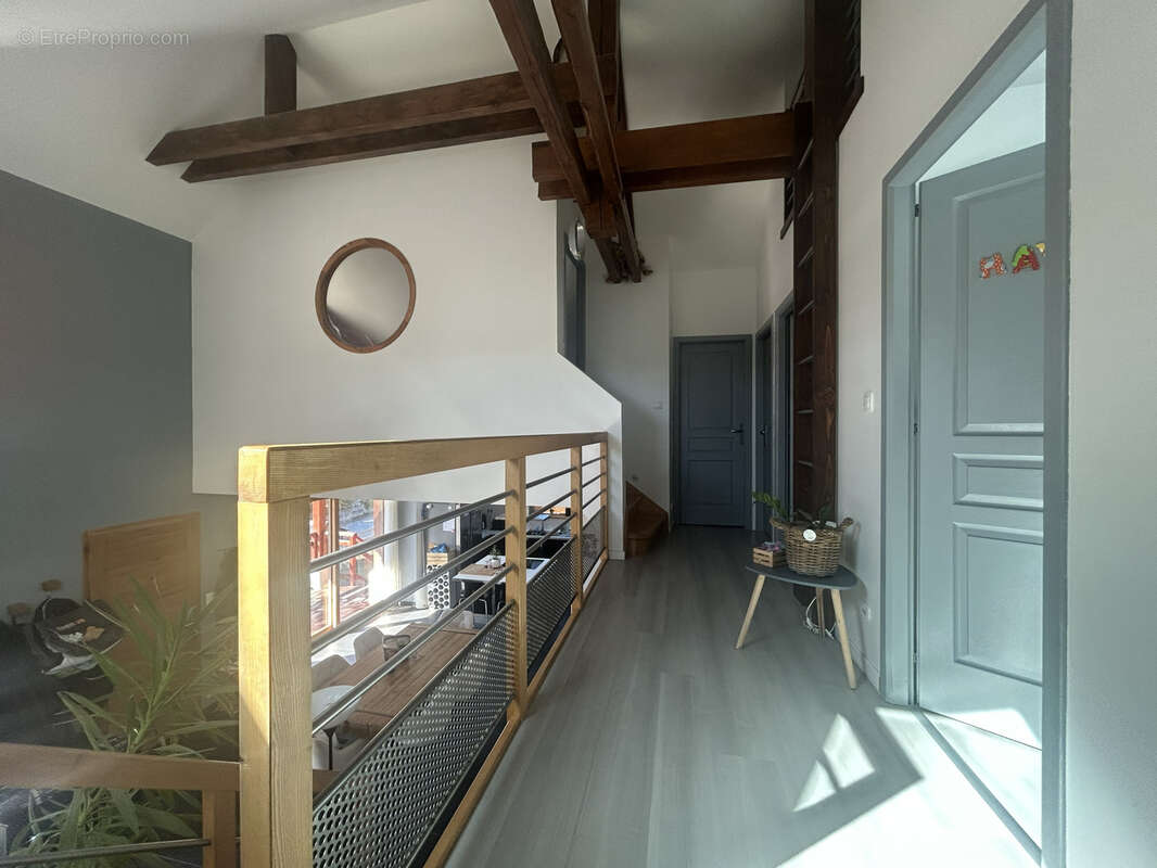 Maison à ALLONZIER-LA-CAILLE