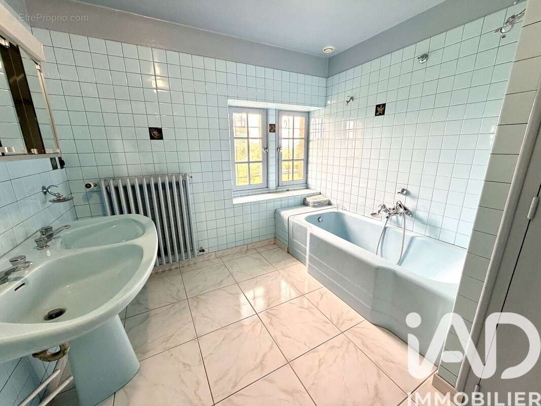 Maison 310 m² à Saint-Pois  - photo 9